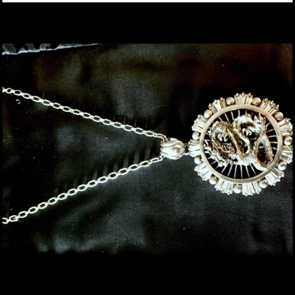 💕HP🐲Vintage Asian Dragon Crystal Silver Necklace - Picture 2 of 4